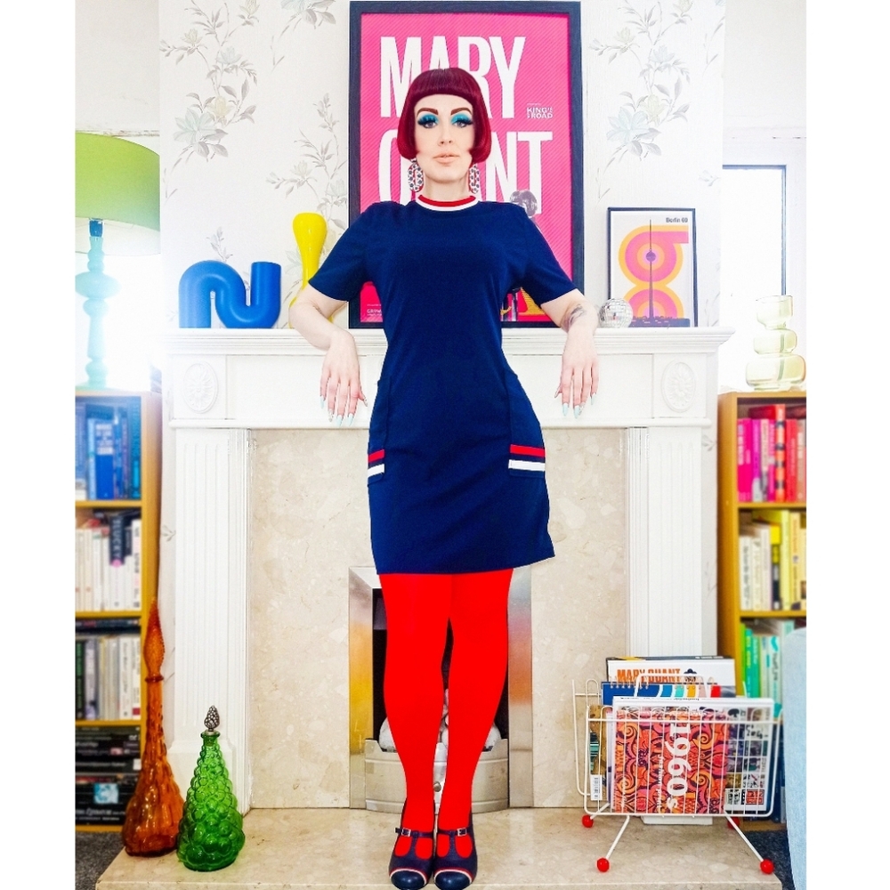 Love Her Madly "Maisey" Navy Short-sleeved Shift Dress with Red and Whit…